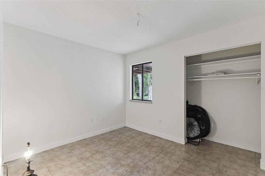 For Sale: $550,000 (3 beds, 2 baths, 1611 Square Feet)