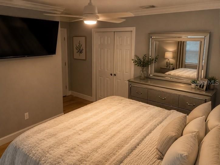 For Sale: $599,900 (4 beds, 2 baths, 1452 Square Feet)