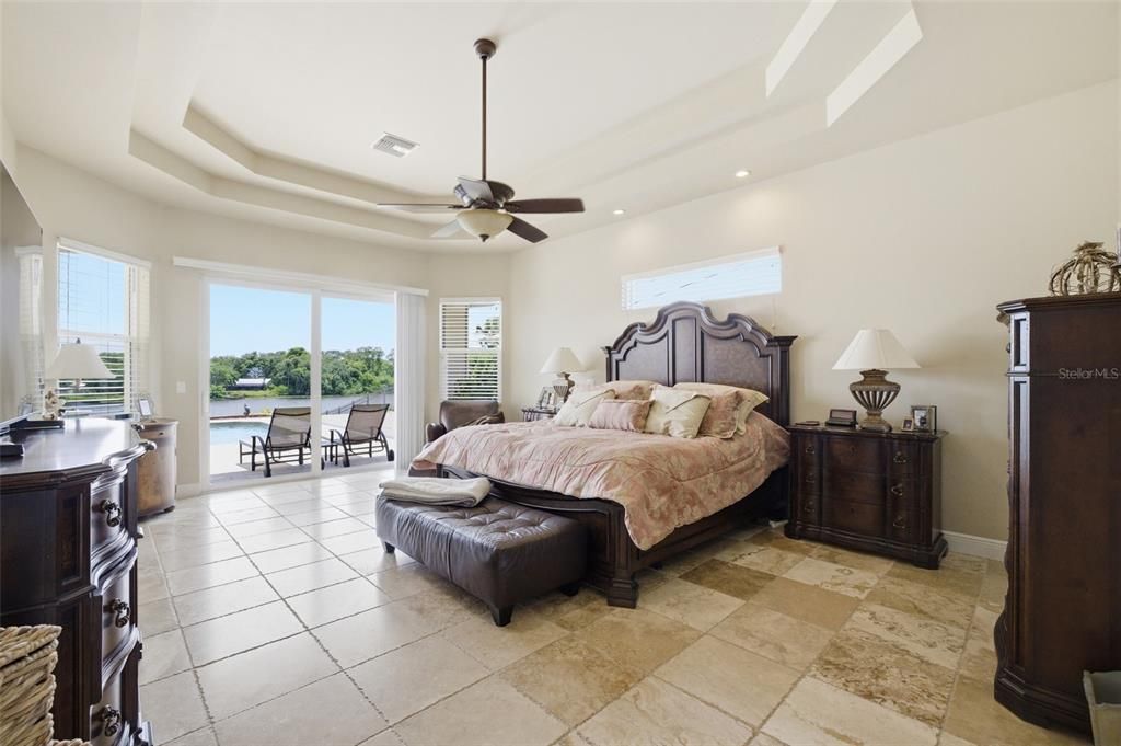 For Sale: $1,750,000 (3 beds, 2 baths, 3355 Square Feet)