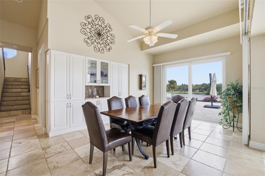 For Sale: $1,750,000 (3 beds, 2 baths, 3355 Square Feet)