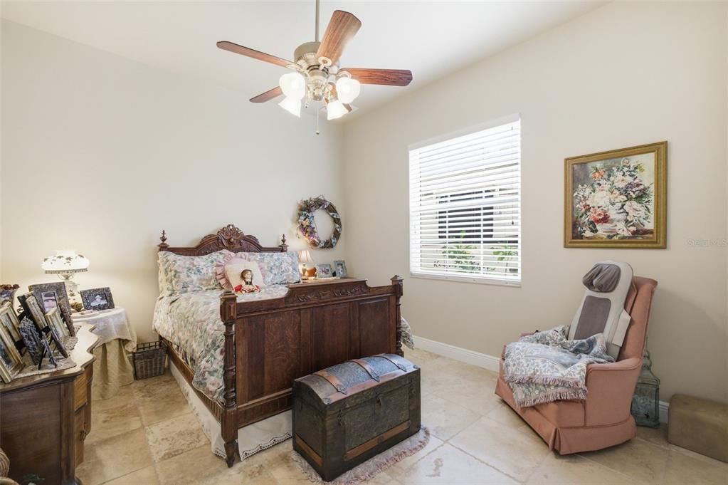For Sale: $1,750,000 (3 beds, 2 baths, 3355 Square Feet)
