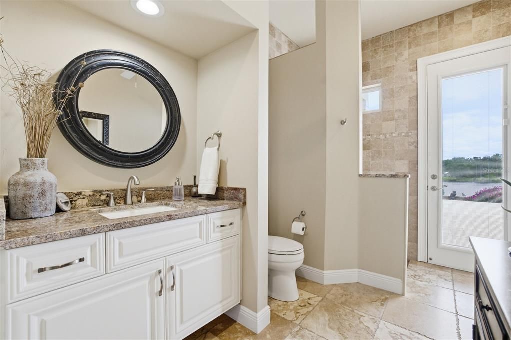For Sale: $1,750,000 (3 beds, 2 baths, 3355 Square Feet)