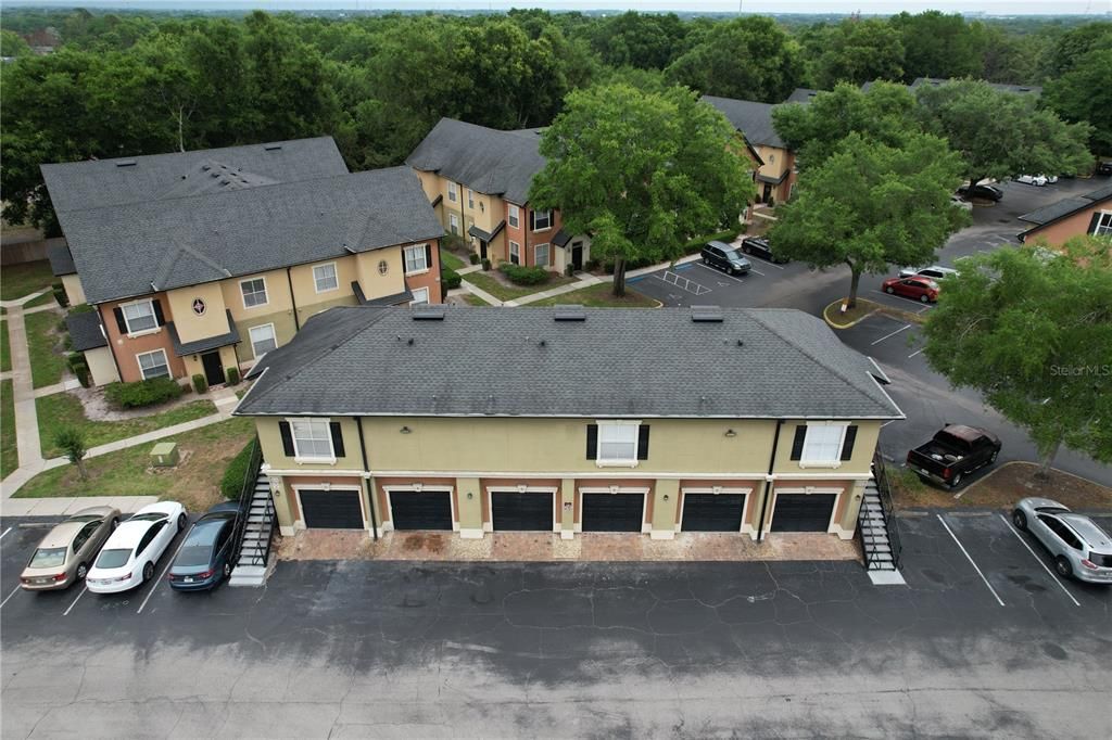 Active With Contract: $129,000 (1 beds, 1 baths, 631 Square Feet)