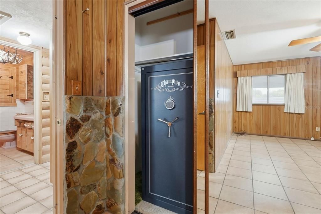 Activo con contrato: $329,000 (2 camas, 1 baños, 1202 Pies cuadrados)