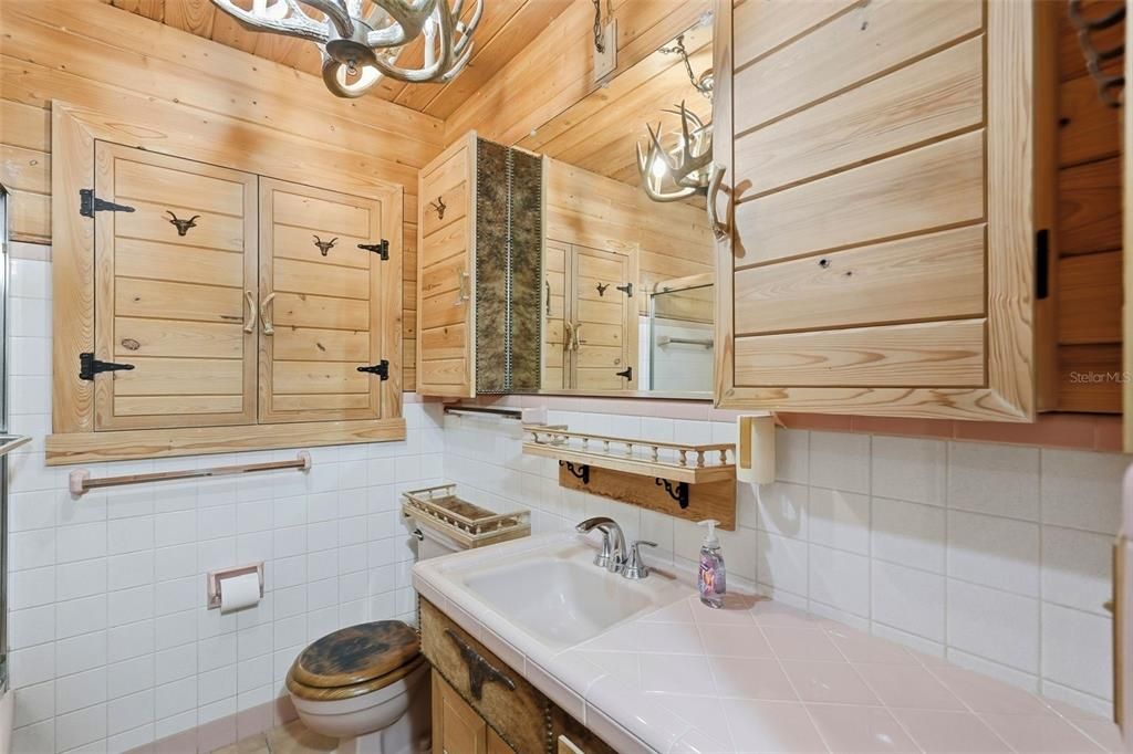 Activo con contrato: $329,000 (2 camas, 1 baños, 1202 Pies cuadrados)