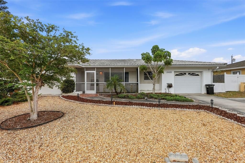 Activo con contrato: $329,000 (2 camas, 1 baños, 1202 Pies cuadrados)