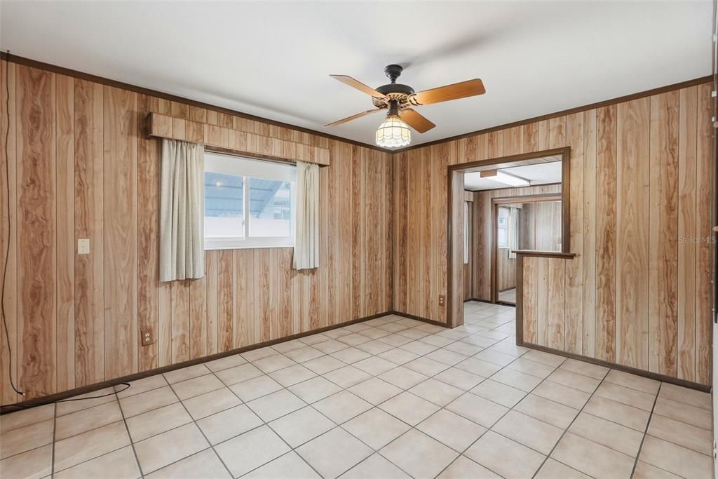 Activo con contrato: $329,000 (2 camas, 1 baños, 1202 Pies cuadrados)