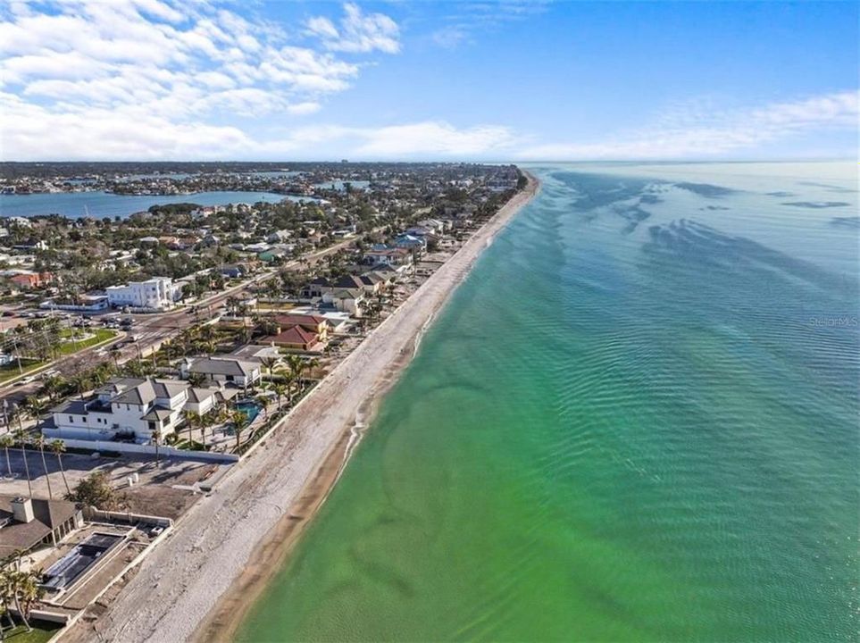 For Sale: $1,848,000 (4 beds, 3 baths, 3450 Square Feet)