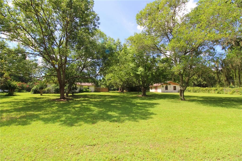 Activo con contrato: $359,900 (4 camas, 2 baños, 1626 Pies cuadrados)