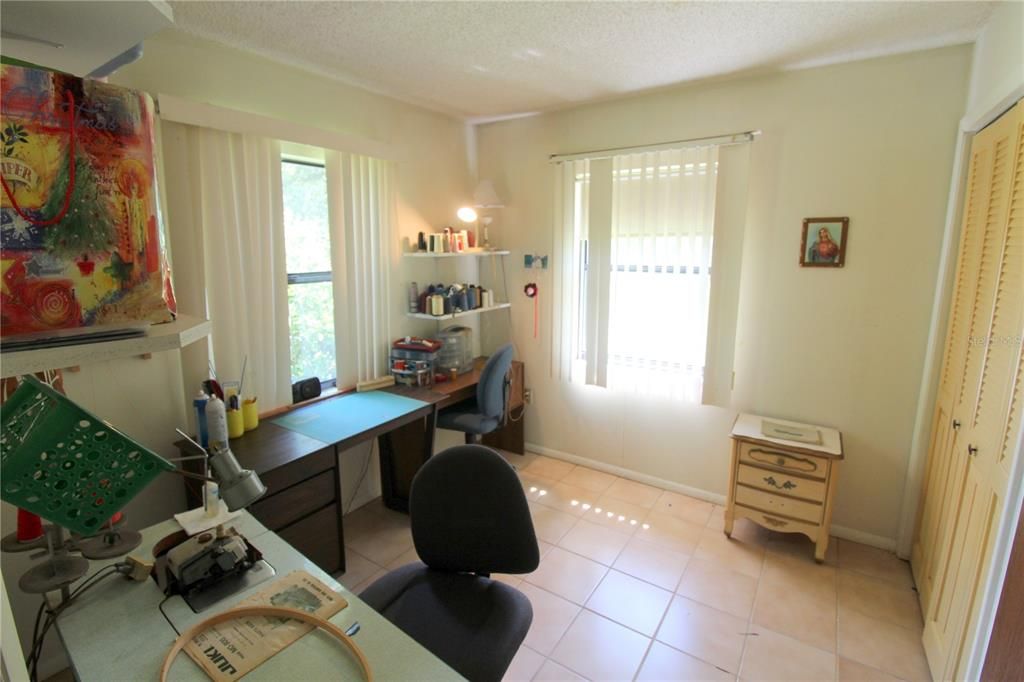 Activo con contrato: $359,900 (4 camas, 2 baños, 1626 Pies cuadrados)