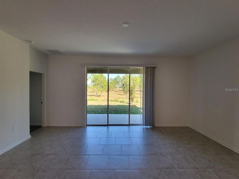 For Rent: $3,500 (5 beds, 4 baths, 3180 Square Feet)
