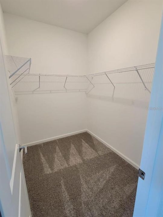 For Rent: $3,500 (5 beds, 4 baths, 3180 Square Feet)