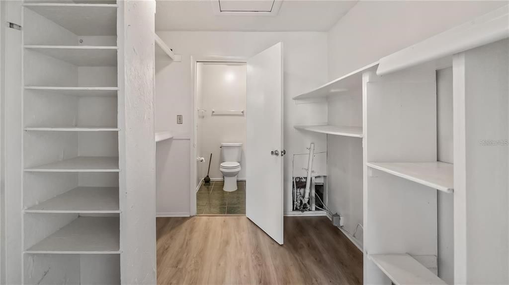 На продажу: $139,000 (1 спален, 1 ванн, 785 Квадратных фут)
