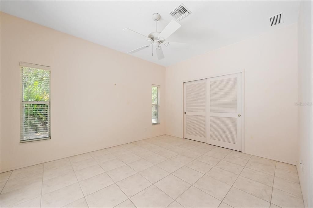 En Venta: $875,000 (3 camas, 2 baños, 2201 Pies cuadrados)