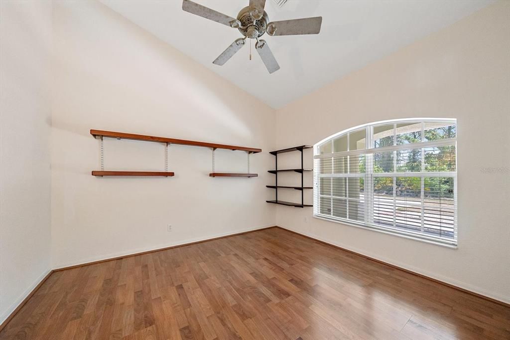 En Venta: $875,000 (3 camas, 2 baños, 2201 Pies cuadrados)