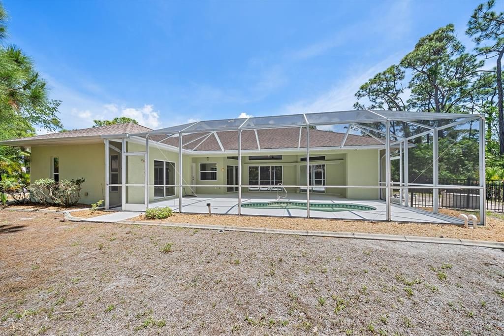 En Venta: $875,000 (3 camas, 2 baños, 2201 Pies cuadrados)