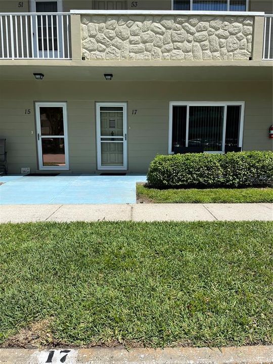 Active With Contract: $125,500 (1 beds, 1 baths, 800 Square Feet)