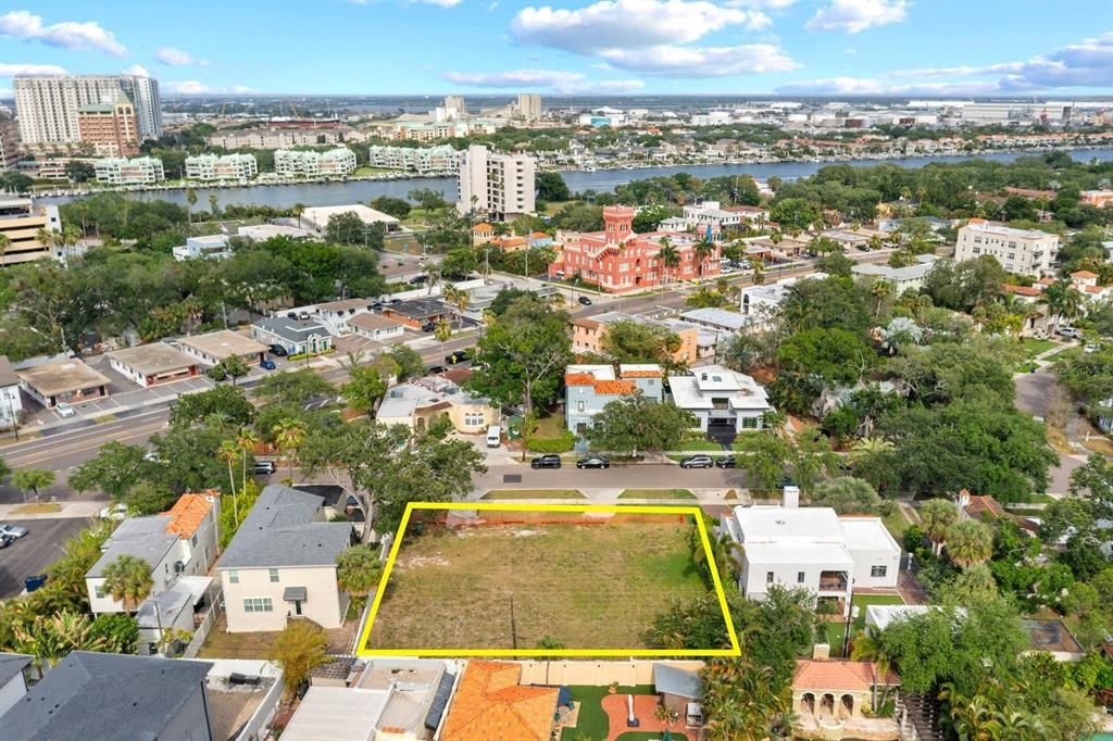 For Sale: $2,100,000 (0.35 acres)