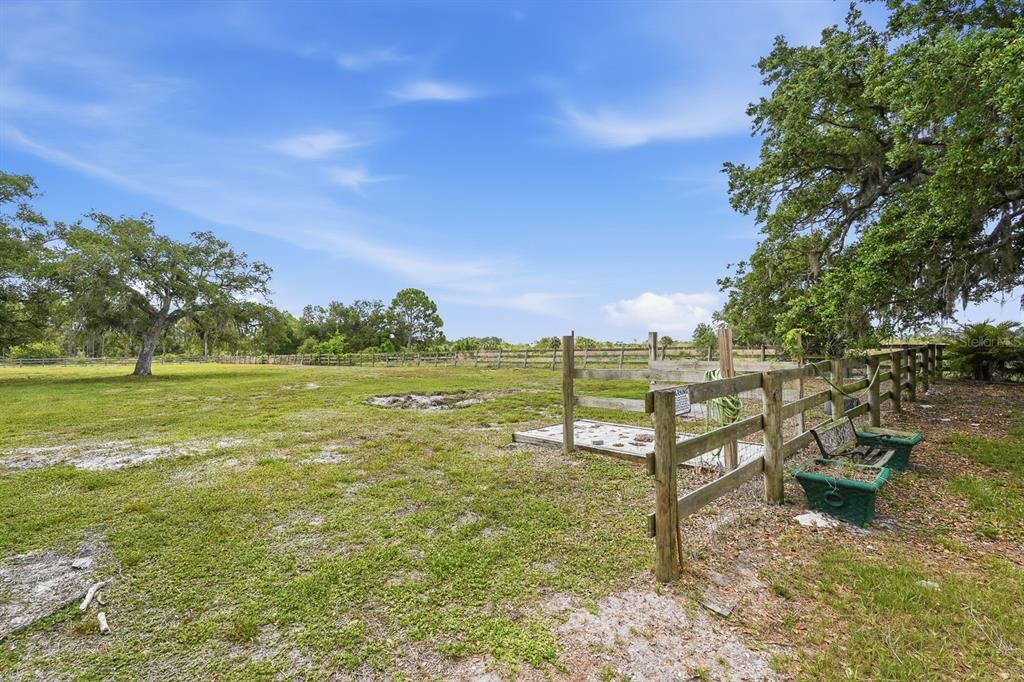For Sale: $1,450,000 (5.23 acres)