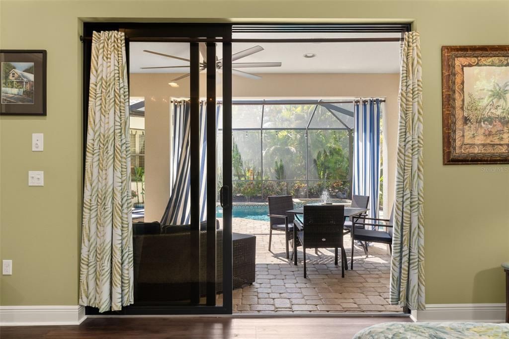 Activo con contrato: $875,000 (4 camas, 3 baños, 2428 Pies cuadrados)