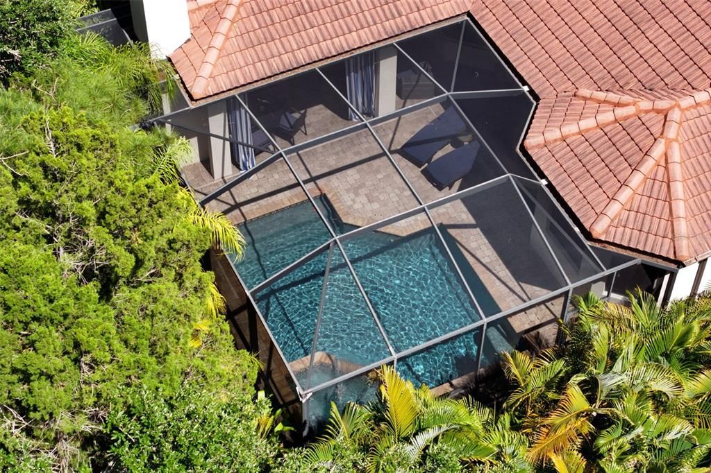 Activo con contrato: $875,000 (4 camas, 3 baños, 2428 Pies cuadrados)
