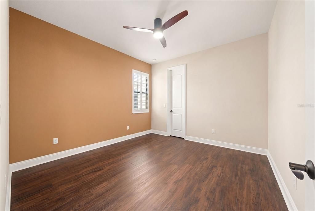 Activo con contrato: $875,000 (4 camas, 3 baños, 2428 Pies cuadrados)