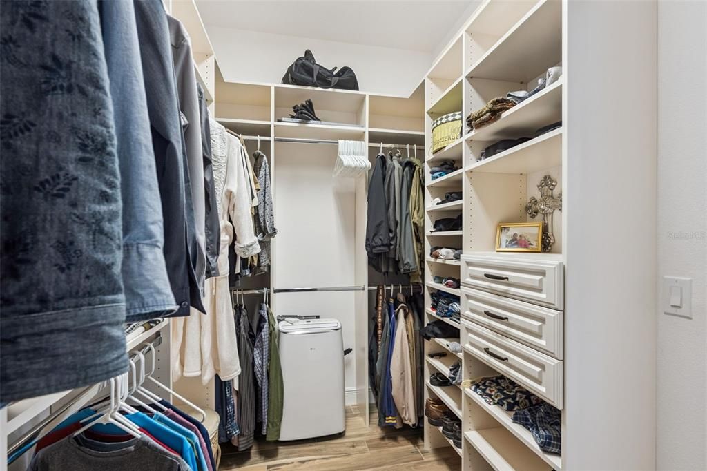 На продажу: $560,000 (3 спален, 2 ванн, 2208 Квадратных фут)