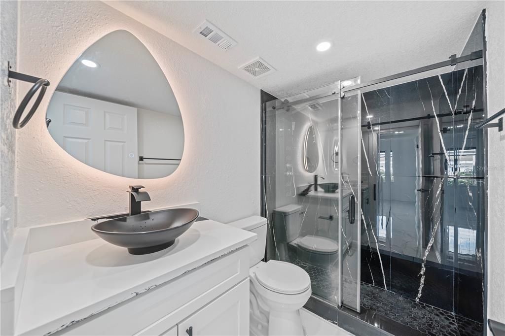 En Venta: $289,999 (2 camas, 2 baños, 1083 Pies cuadrados)