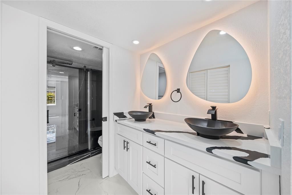 En Venta: $289,999 (2 camas, 2 baños, 1083 Pies cuadrados)