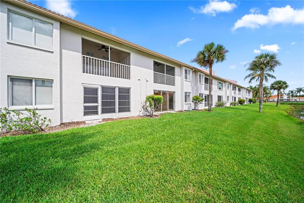 En Venta: $289,999 (2 camas, 2 baños, 1083 Pies cuadrados)