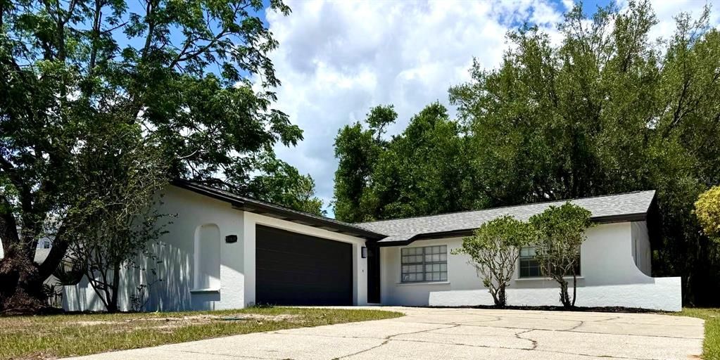 For Sale: $298,000 (3 beds, 2 baths, 1455 Square Feet)