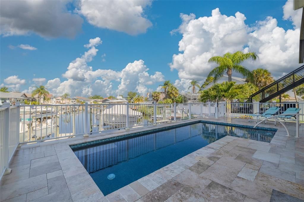 En Venta: $1,249,000 (4 camas, 3 baños, 3749 Pies cuadrados)