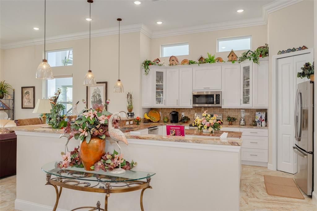 En Venta: $1,249,000 (4 camas, 3 baños, 3749 Pies cuadrados)