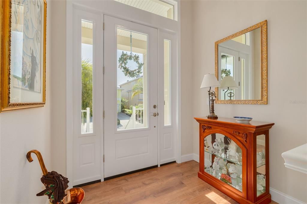 En Venta: $1,249,000 (4 camas, 3 baños, 3749 Pies cuadrados)