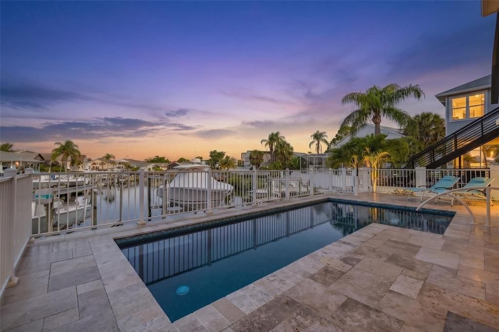 En Venta: $1,249,000 (4 camas, 3 baños, 3749 Pies cuadrados)