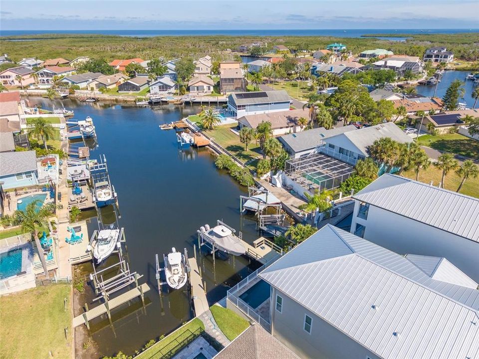 En Venta: $1,249,000 (4 camas, 3 baños, 3749 Pies cuadrados)