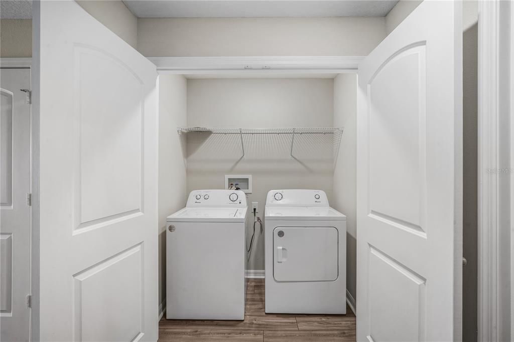 На продажу: $325,000 (3 спален, 2 ванн, 1856 Квадратных фут)