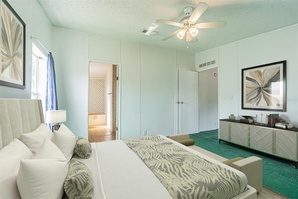 For Sale: $250,000 (4 beds, 2 baths, 1620 Square Feet)