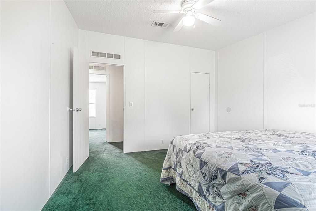 For Sale: $250,000 (4 beds, 2 baths, 1620 Square Feet)