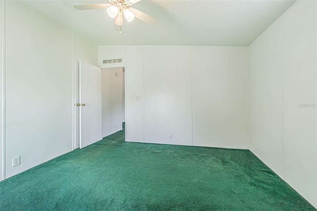 For Sale: $250,000 (4 beds, 2 baths, 1620 Square Feet)