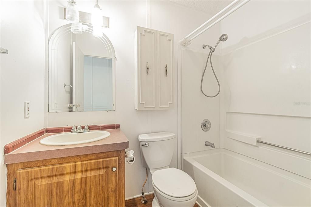 For Sale: $250,000 (4 beds, 2 baths, 1620 Square Feet)