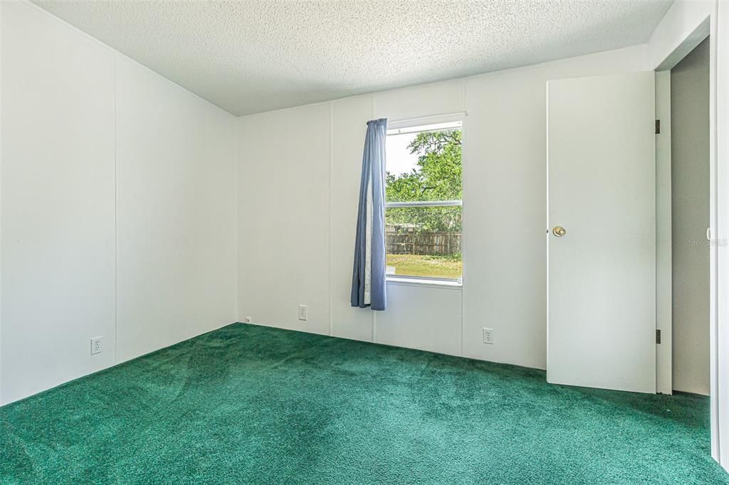 For Sale: $250,000 (4 beds, 2 baths, 1620 Square Feet)