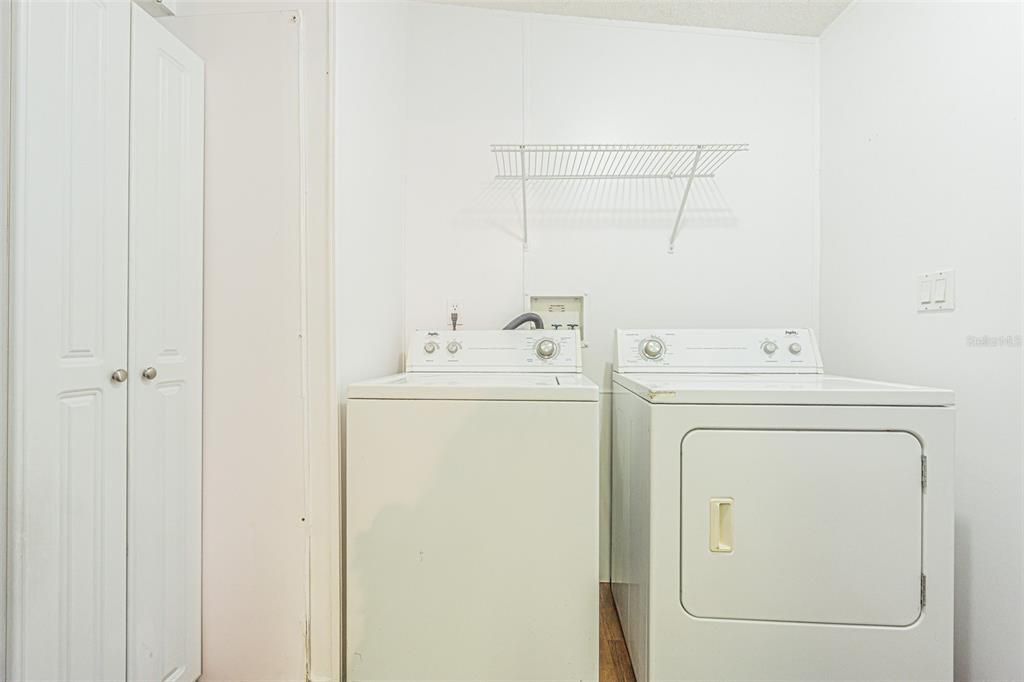 For Sale: $250,000 (4 beds, 2 baths, 1620 Square Feet)