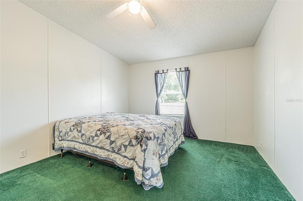 For Sale: $250,000 (4 beds, 2 baths, 1620 Square Feet)
