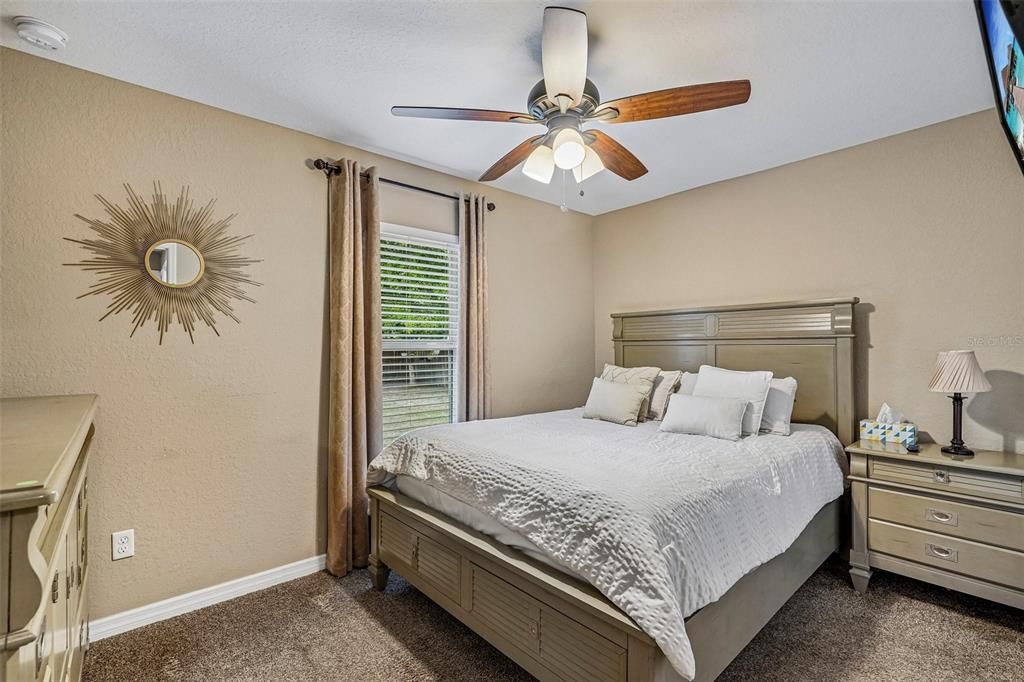 Active With Contract: $269,000 (3 beds, 2 baths, 1412 Square Feet)