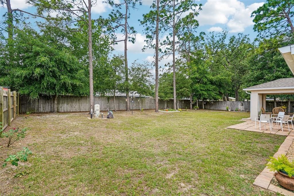 Active With Contract: $269,000 (3 beds, 2 baths, 1412 Square Feet)