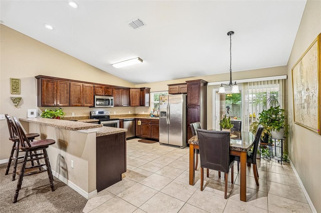 Active With Contract: $269,000 (3 beds, 2 baths, 1412 Square Feet)