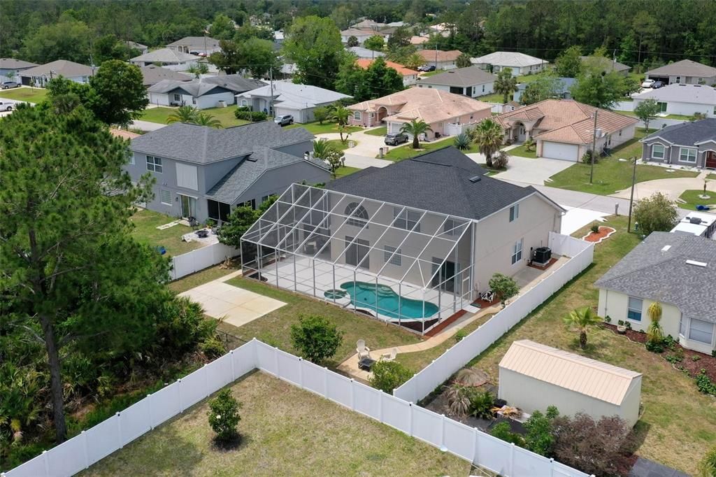 Activo con contrato: $519,900 (4 camas, 2 baños, 3684 Pies cuadrados)