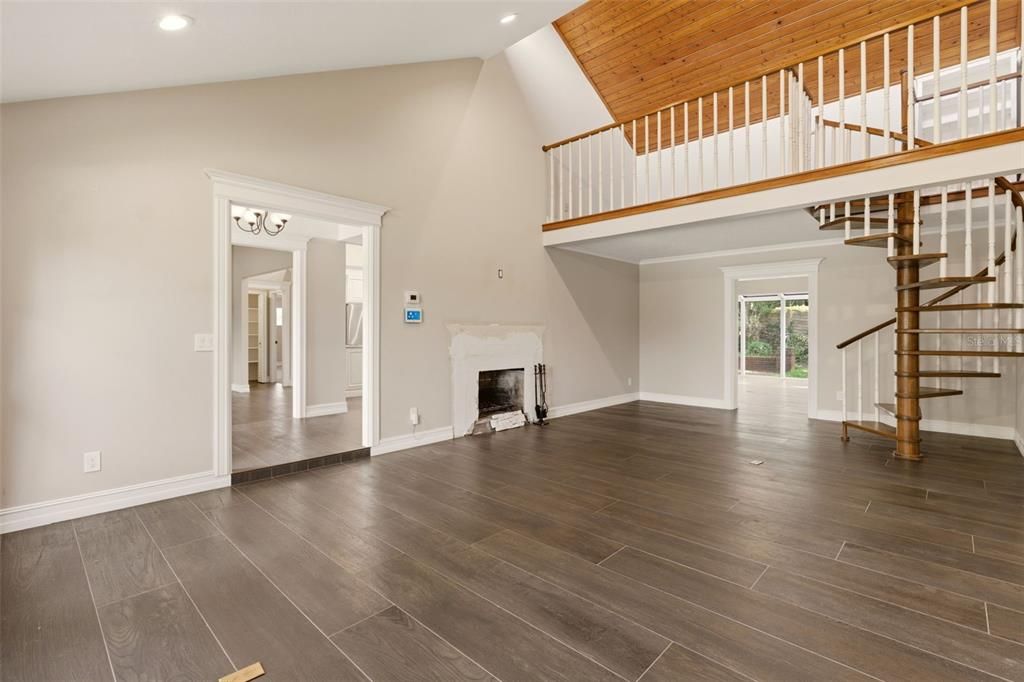 Active With Contract: $620,000 (4 beds, 3 baths, 2787 Square Feet)