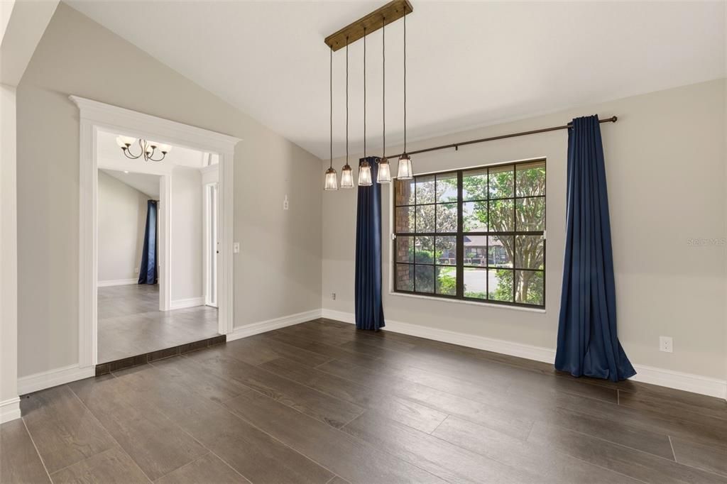 Active With Contract: $620,000 (4 beds, 3 baths, 2787 Square Feet)